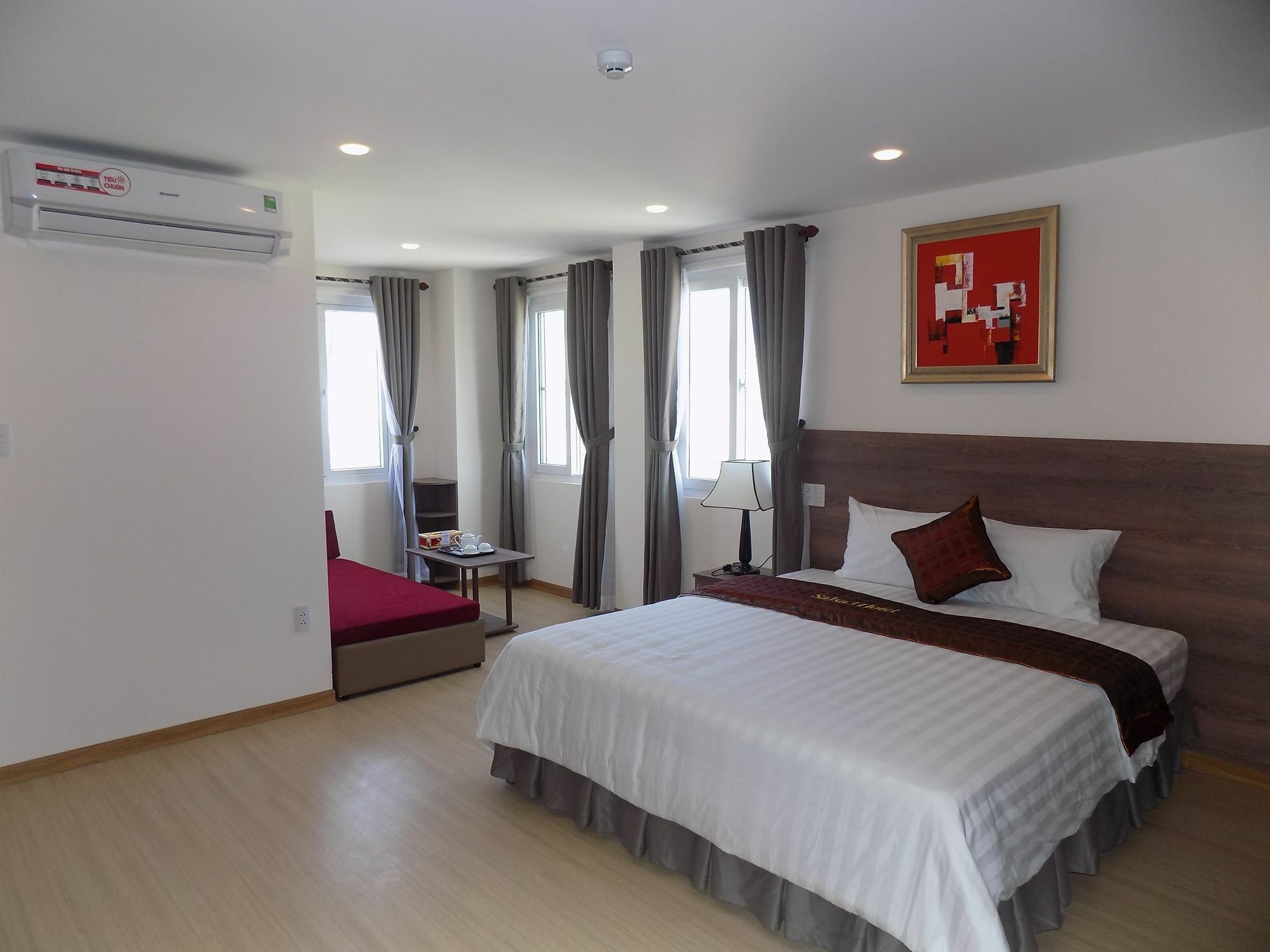 La Suite Hotel Danang Экстерьер фото